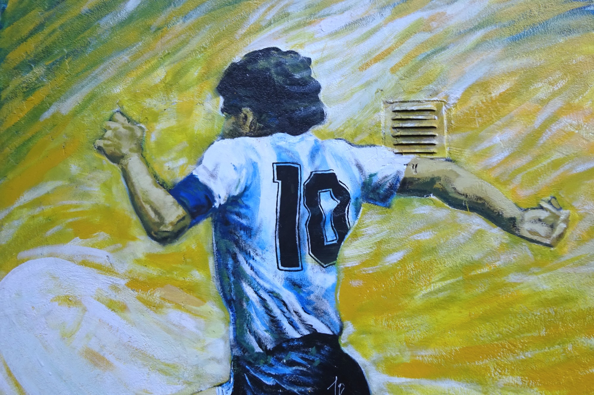 Street Art Maradona, Agence locale argentine